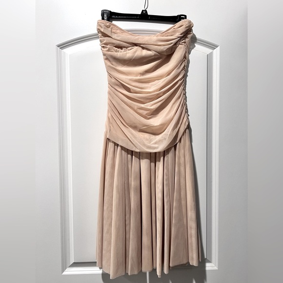 Norma Kamali Dresses & Skirts - Omo Norma Kamali ruched mesh twist strapless cocktail gown dress